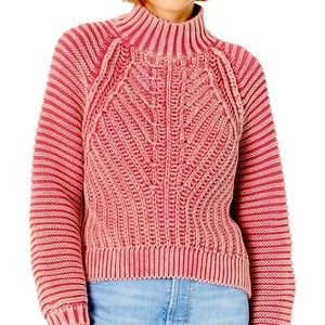 Free People - Coral Colored Chunky Sweater - XS